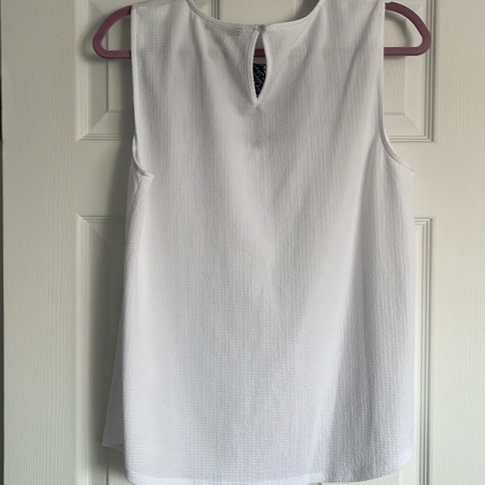 NWOT tank - Picture 3 of 5